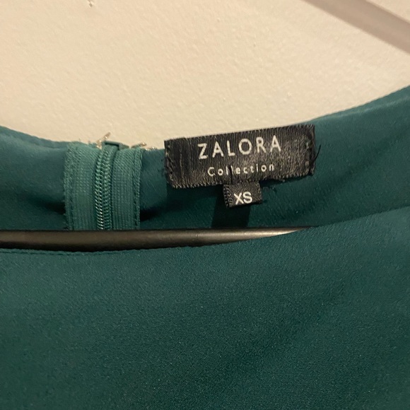 Zalora emerald green dress size XS (best fit Au 8) - Picture 2 of 5